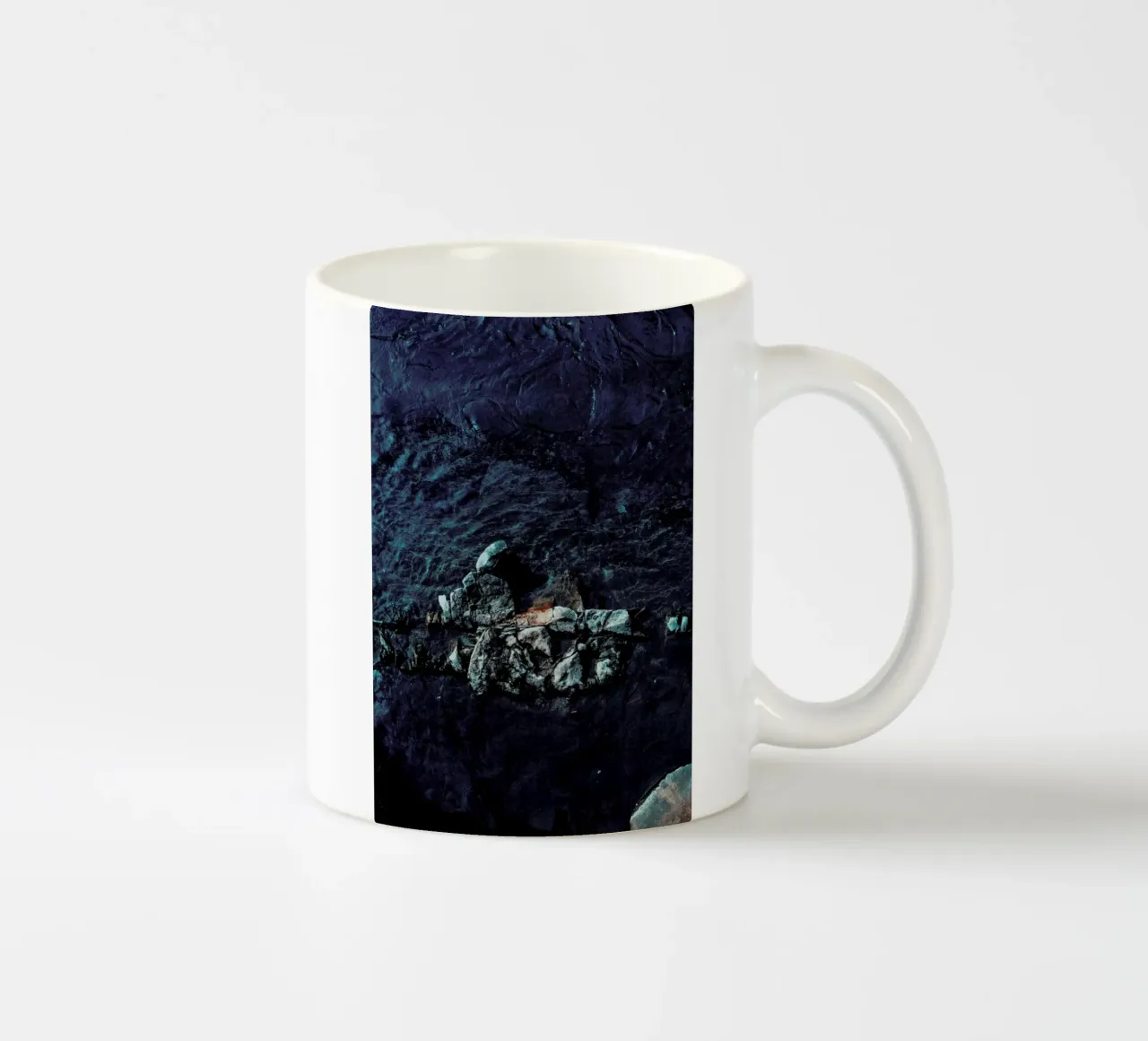 Decorative Blue tazza in ceramica da Sebastian Hilgetag