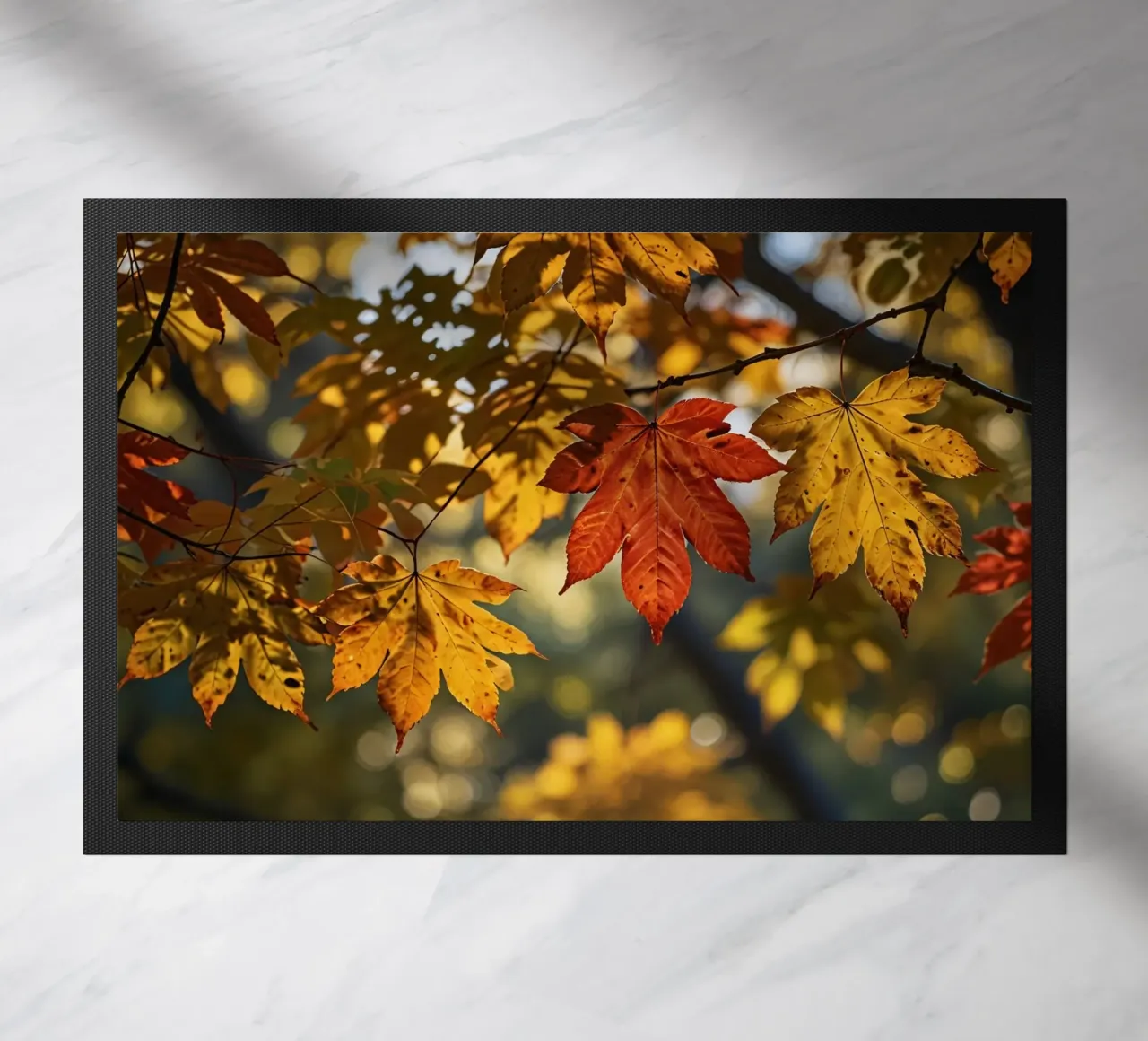 Foglie autunnali colorate in un bosco tranquillo zerbino da DesignDoodle