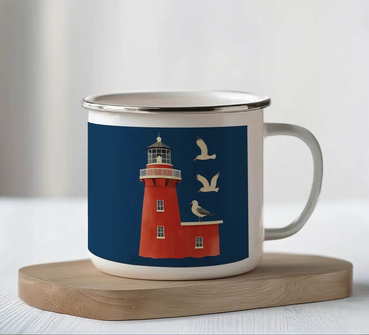 Faro e gabbiani tazza in smalto da Curious Canvas