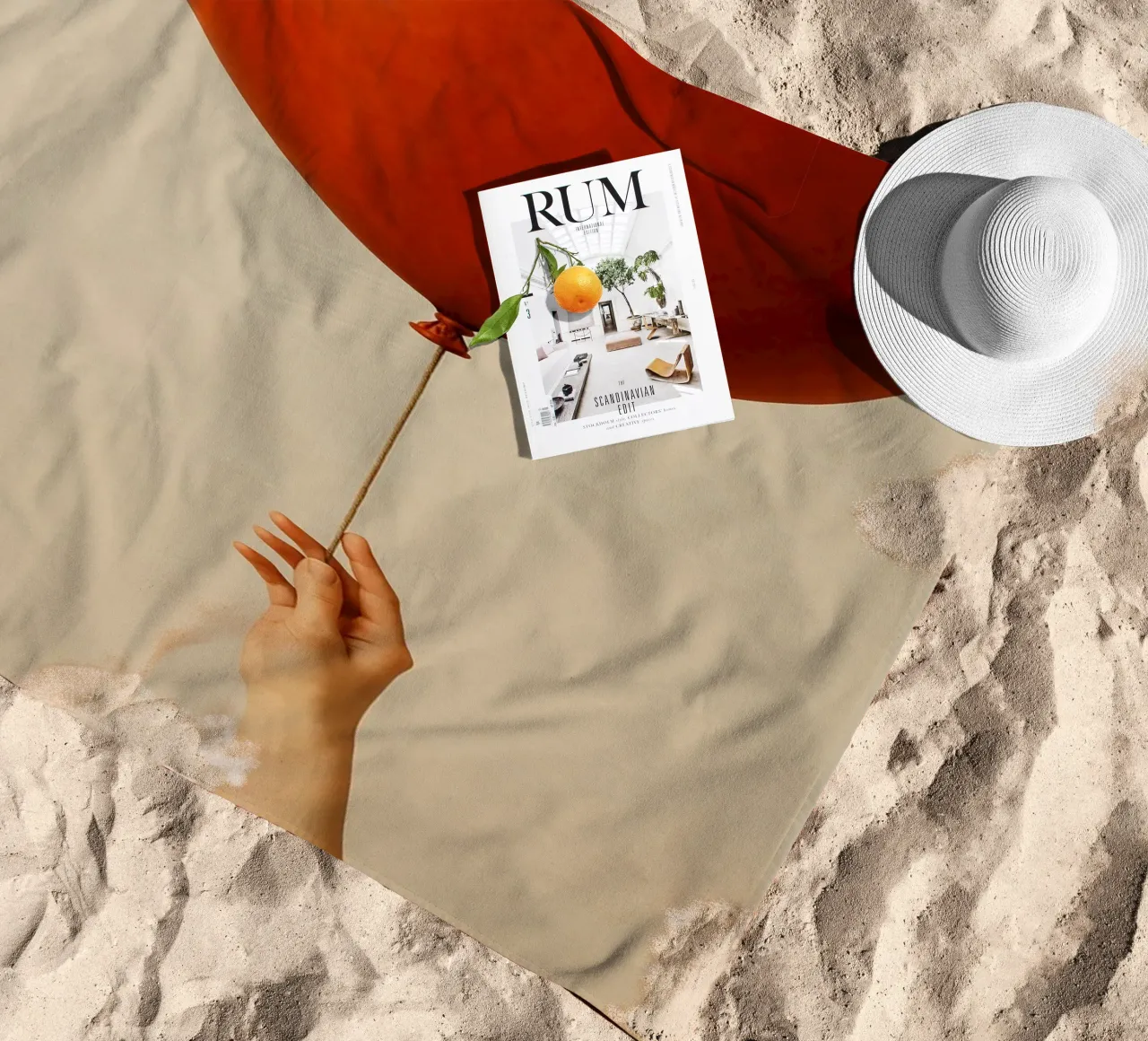 Held by a String: A Terracotta Heart Balloon telo mare da Mosaic Dialogue