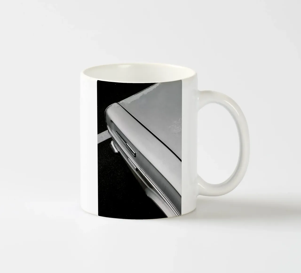 Abstract Dodge tazza in ceramica da Sebastian Hilgetag