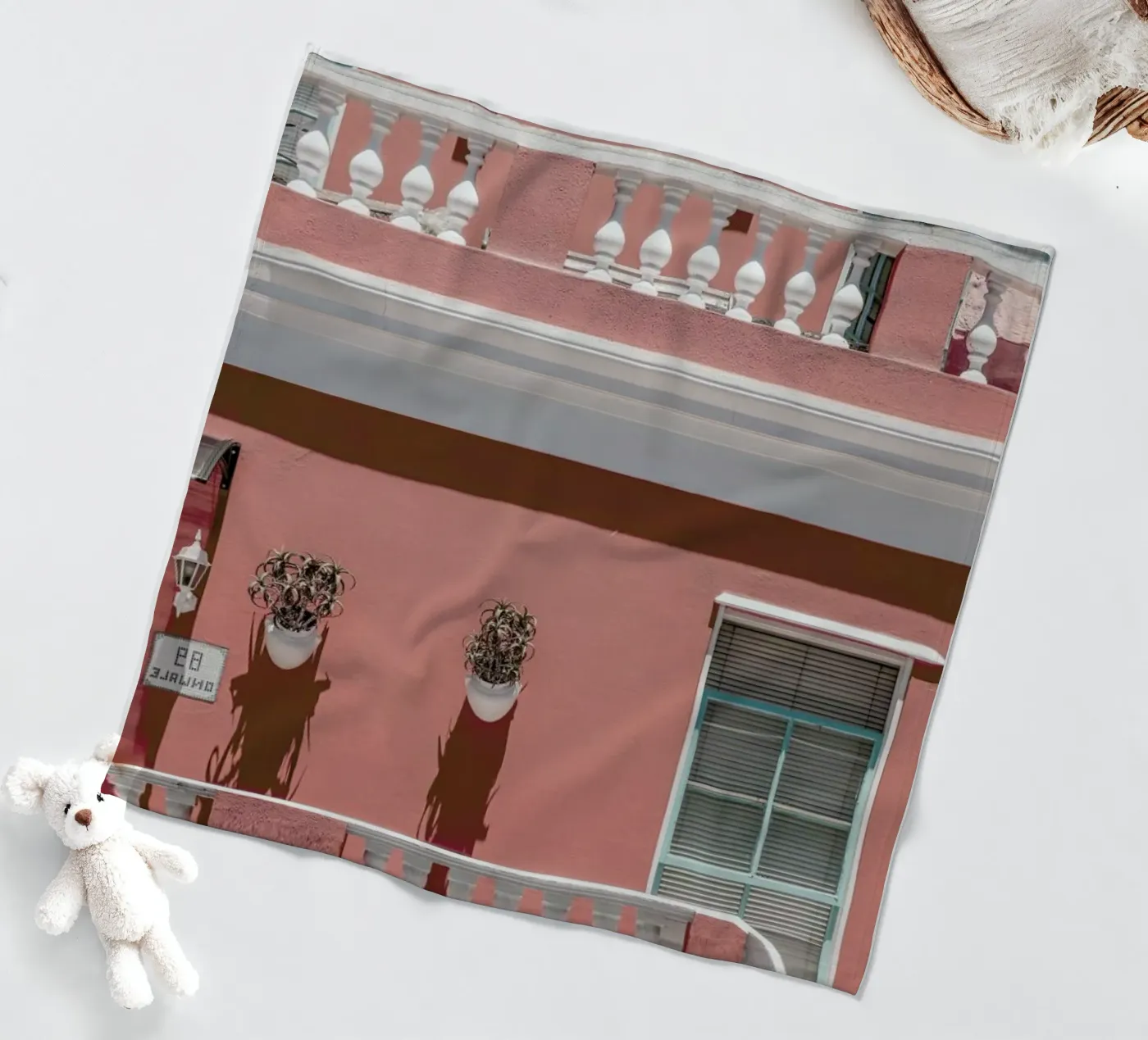 Malay Pride Fleecedecke von Shot By Clint