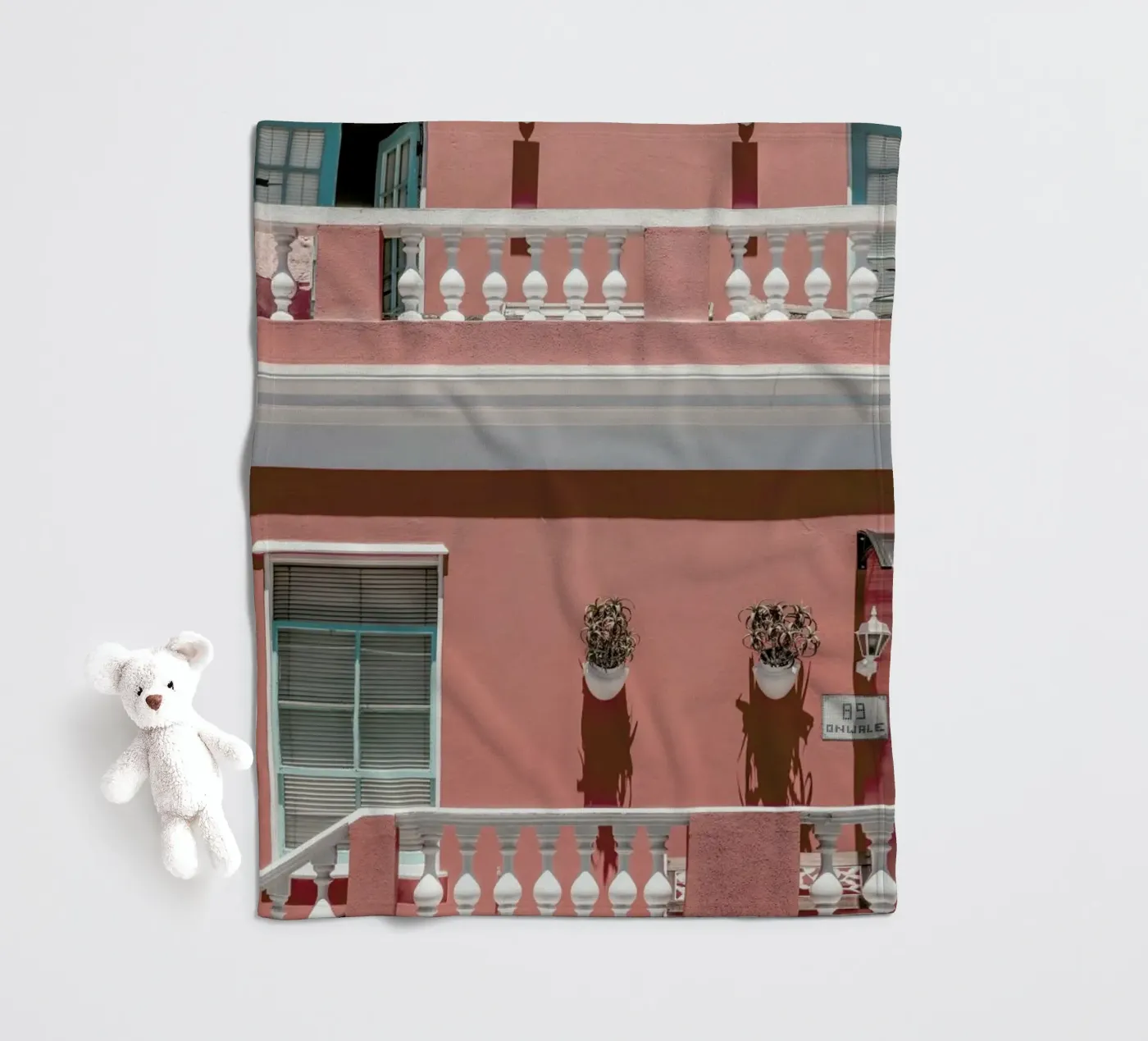 Malay Pride Fleecedecke von Shot By Clint