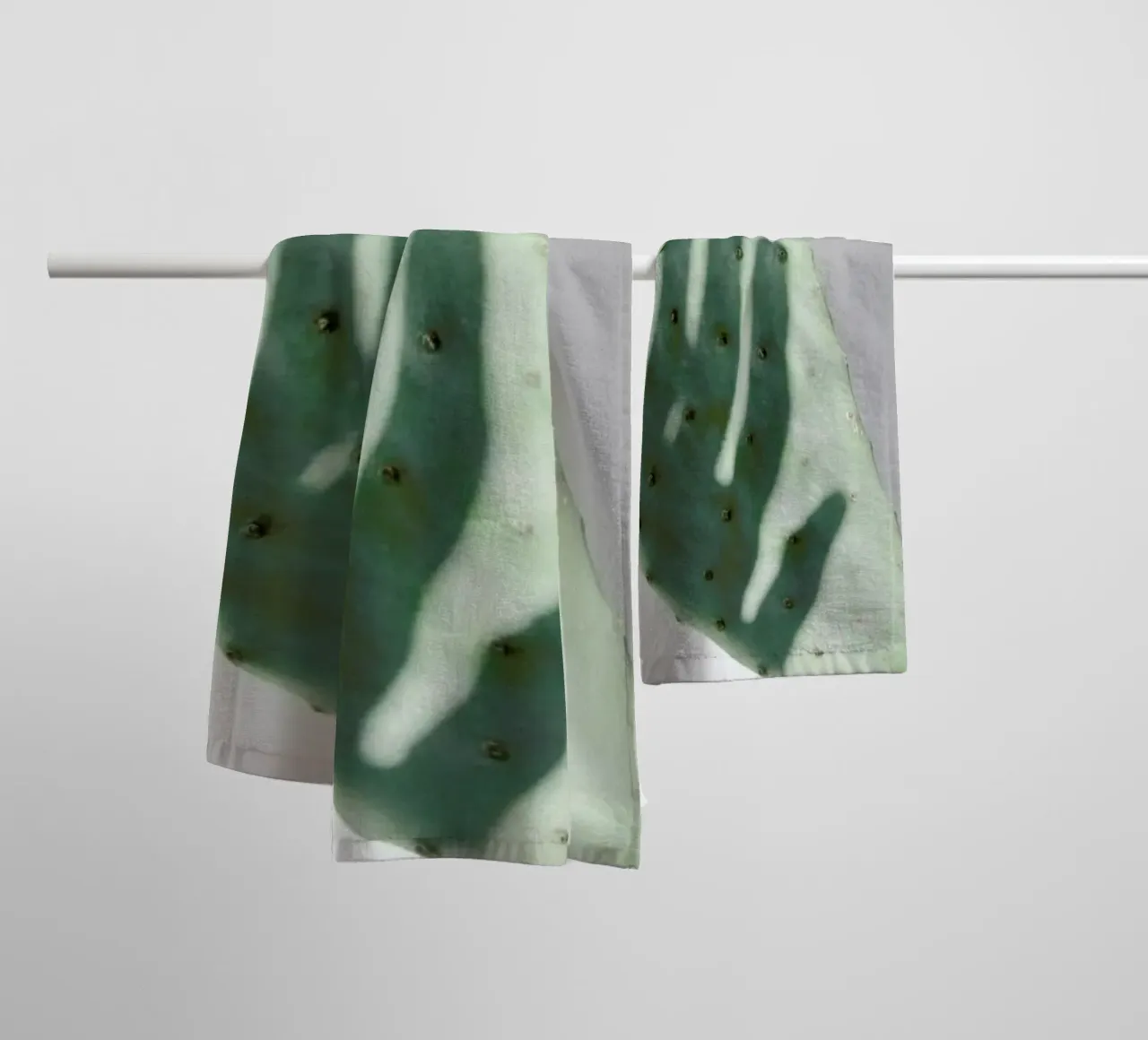 Hello Cactus asciugamano da bagno da George Griefy