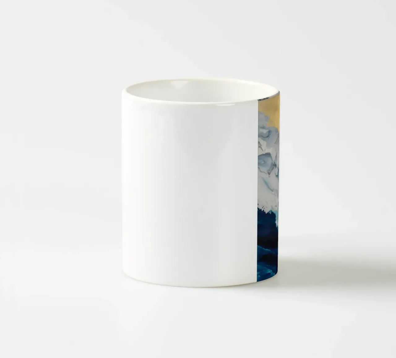 Fiamma della cresta della tempesta tazza in ceramica da Monarch Arc