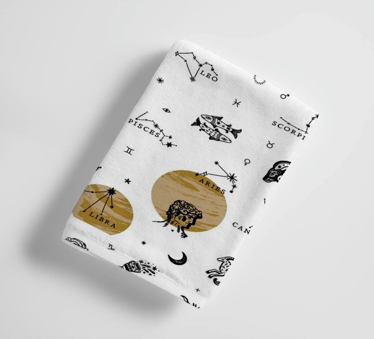 Zodiac Pattern No 02 badhanddoek van treechild