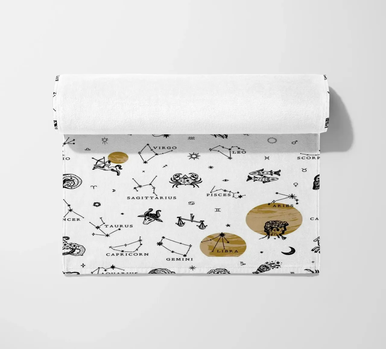 Zodiac Pattern No 02 toalla de playa de treechild