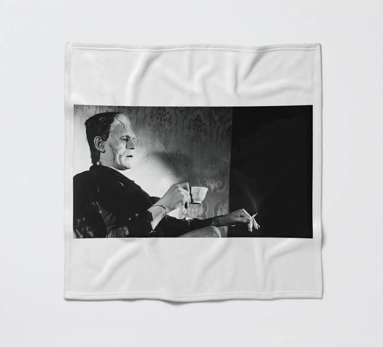 Fumo di Frankenstein coperta in pile da Black And White