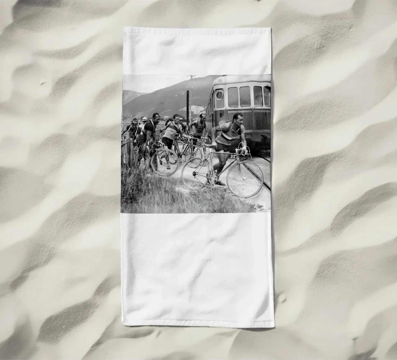 Giro di Francia telo mare da Black And White