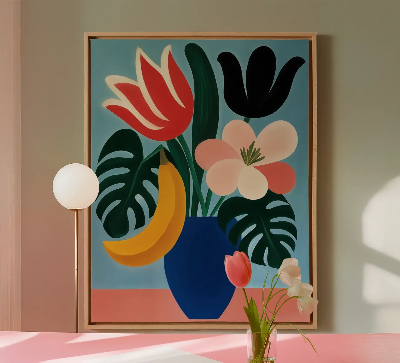 Flora Moderna mit Banane | Stillleben mit Überraschung Leinwand mit Schattenfugenrahmen von Autofocus