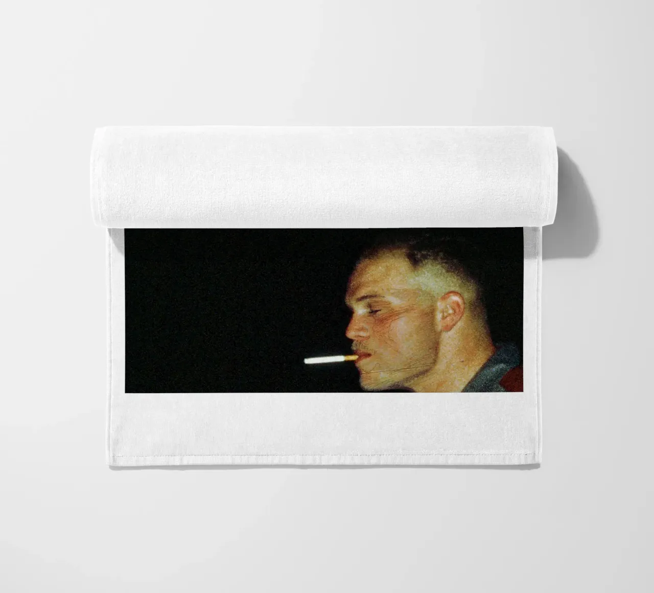 Stile fresco Zach Bryan Smoking telo mare da guesmatarko