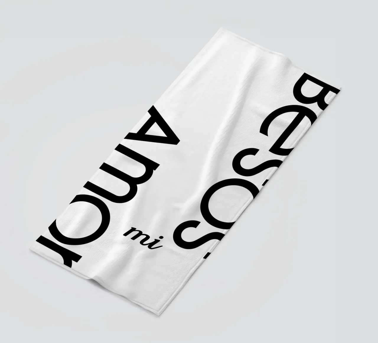 Baci amore mio telo mare da YV TYPOGRAPHY