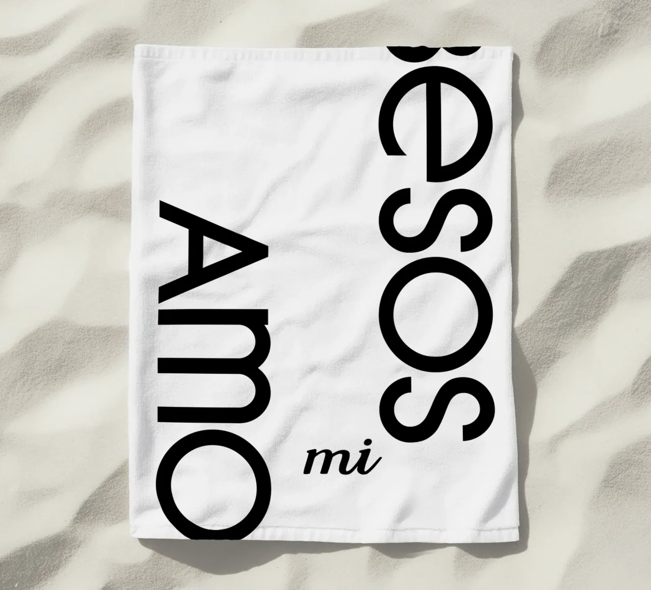 Baci amore mio telo mare da YV TYPOGRAPHY