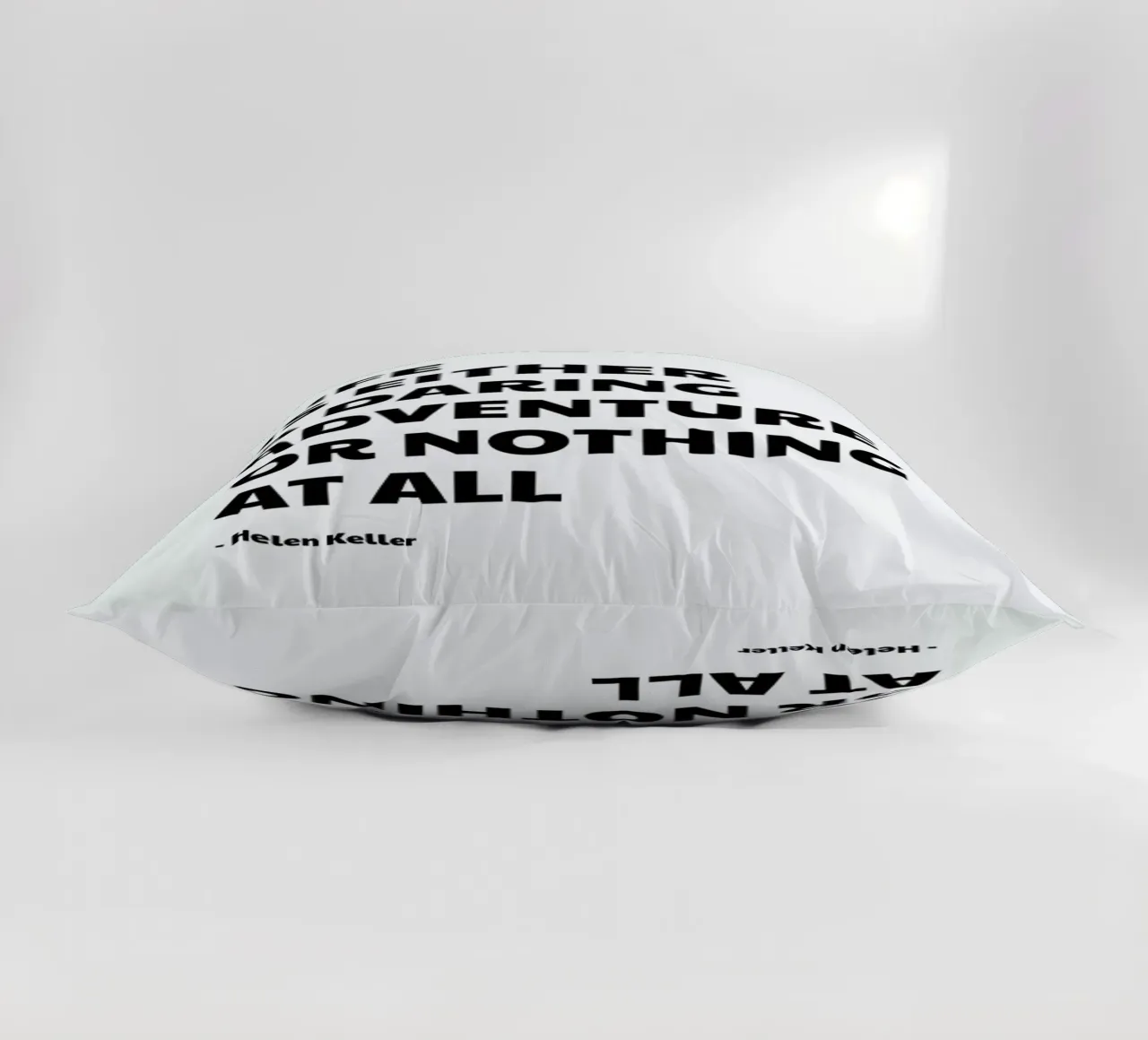 A Daring Adventure cuscino da Studio One