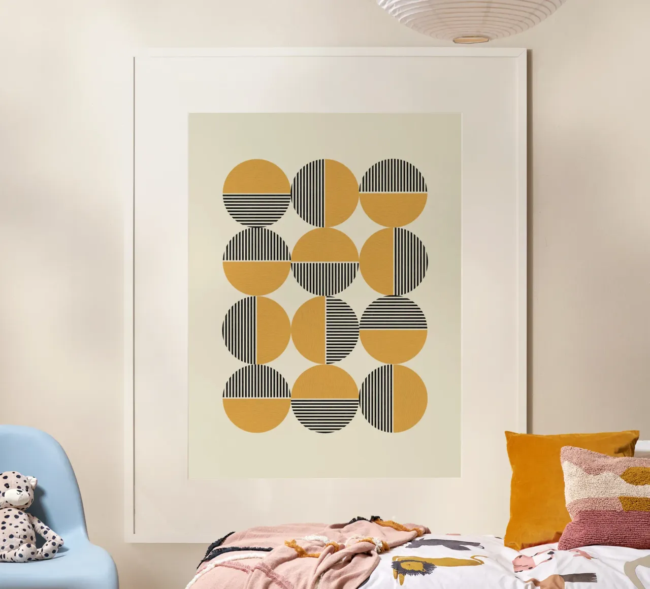 Cerchio con motivo a strisce Modernariato di metà secolo poster con telaio in plastica da MoonlightPrint