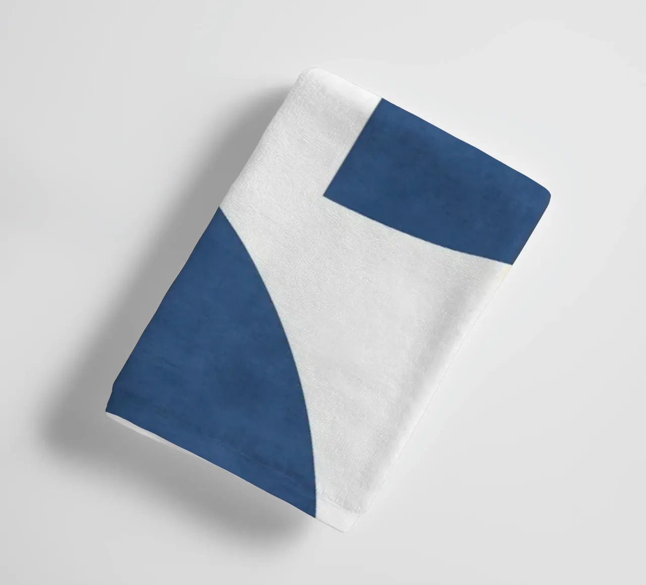 Composizione colorblock a mezzaluna - Blu asciugamano da bagno da MoonlightPrint