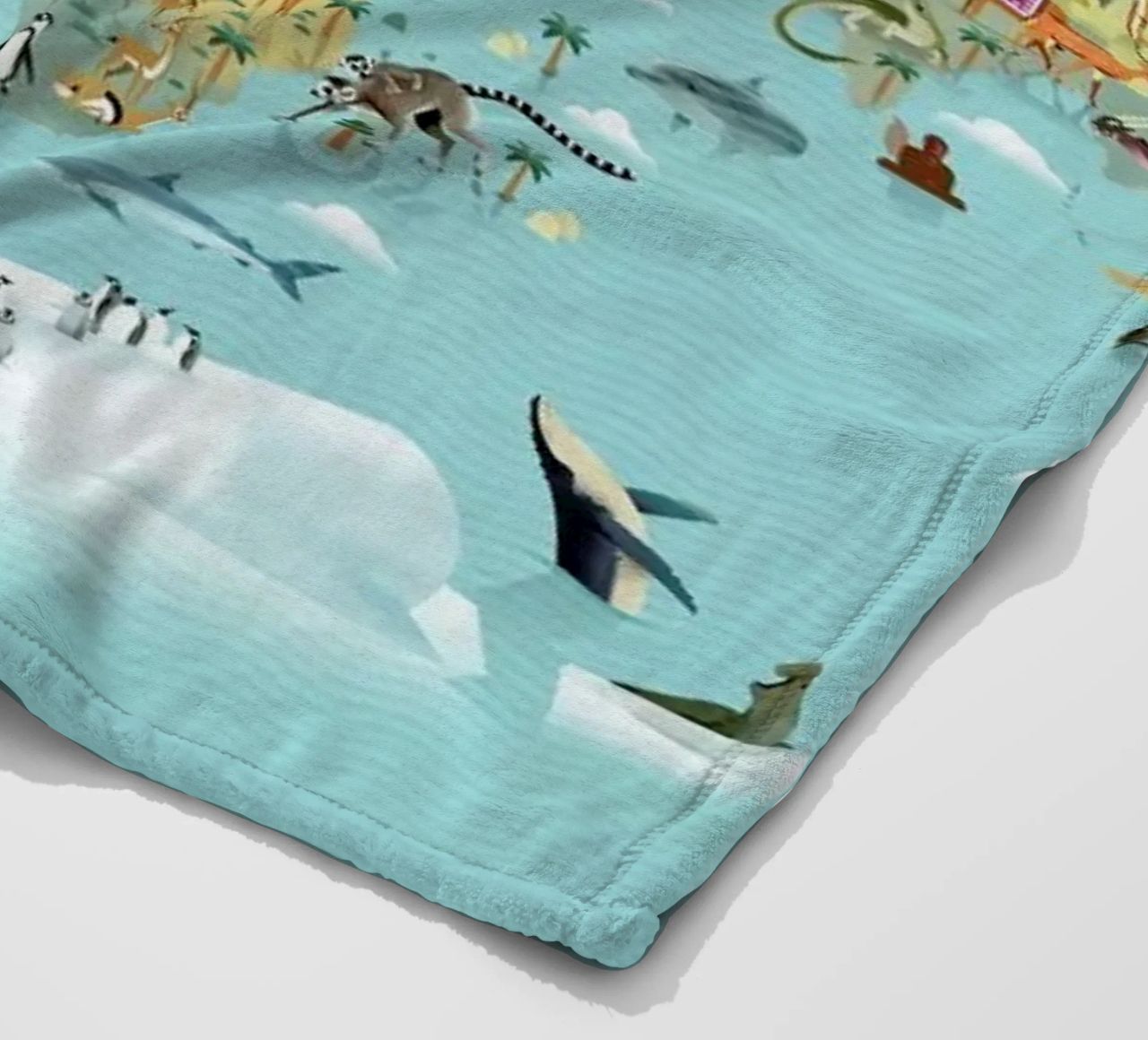 Worldmap Of Animals coperta in pile da Dieter Braun