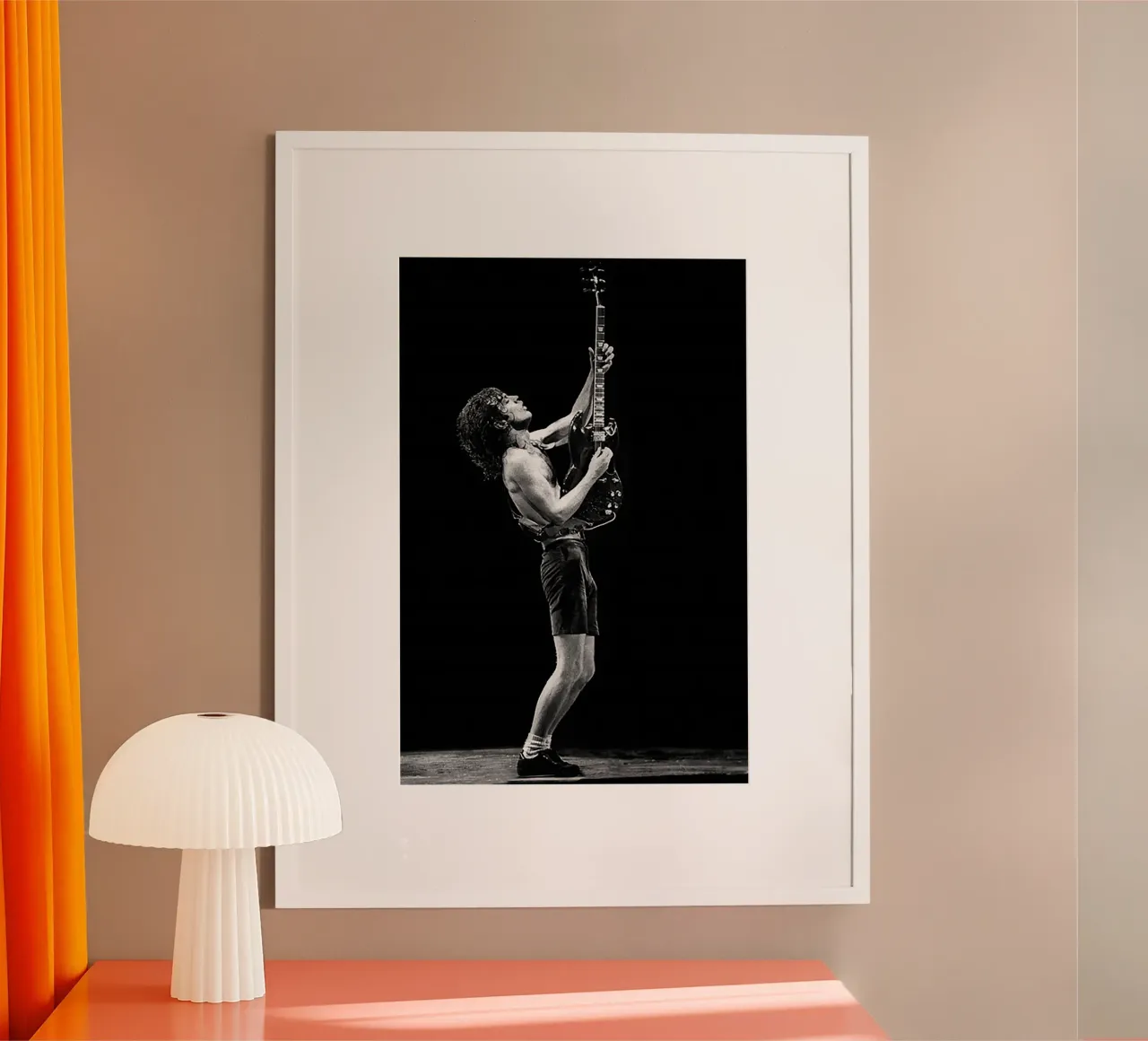 Young Angus poster da Attaboy Dsgn