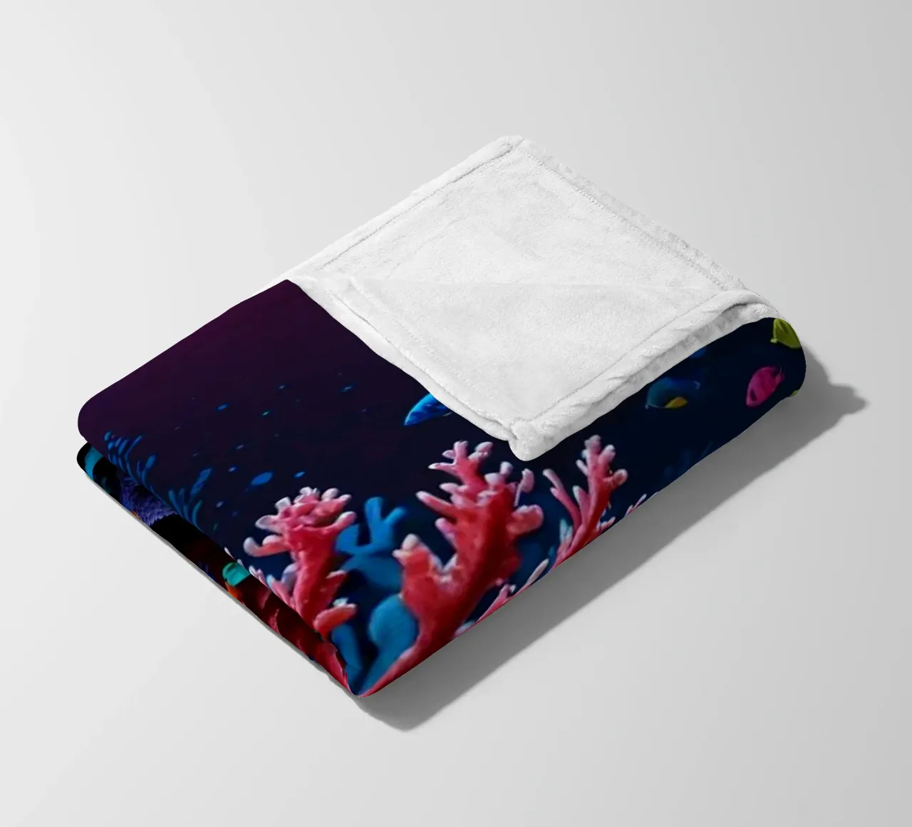 barriera corallina piena di pesci colorati in una calma atmosfera subacquea. coperta in pile da DesignDoodle