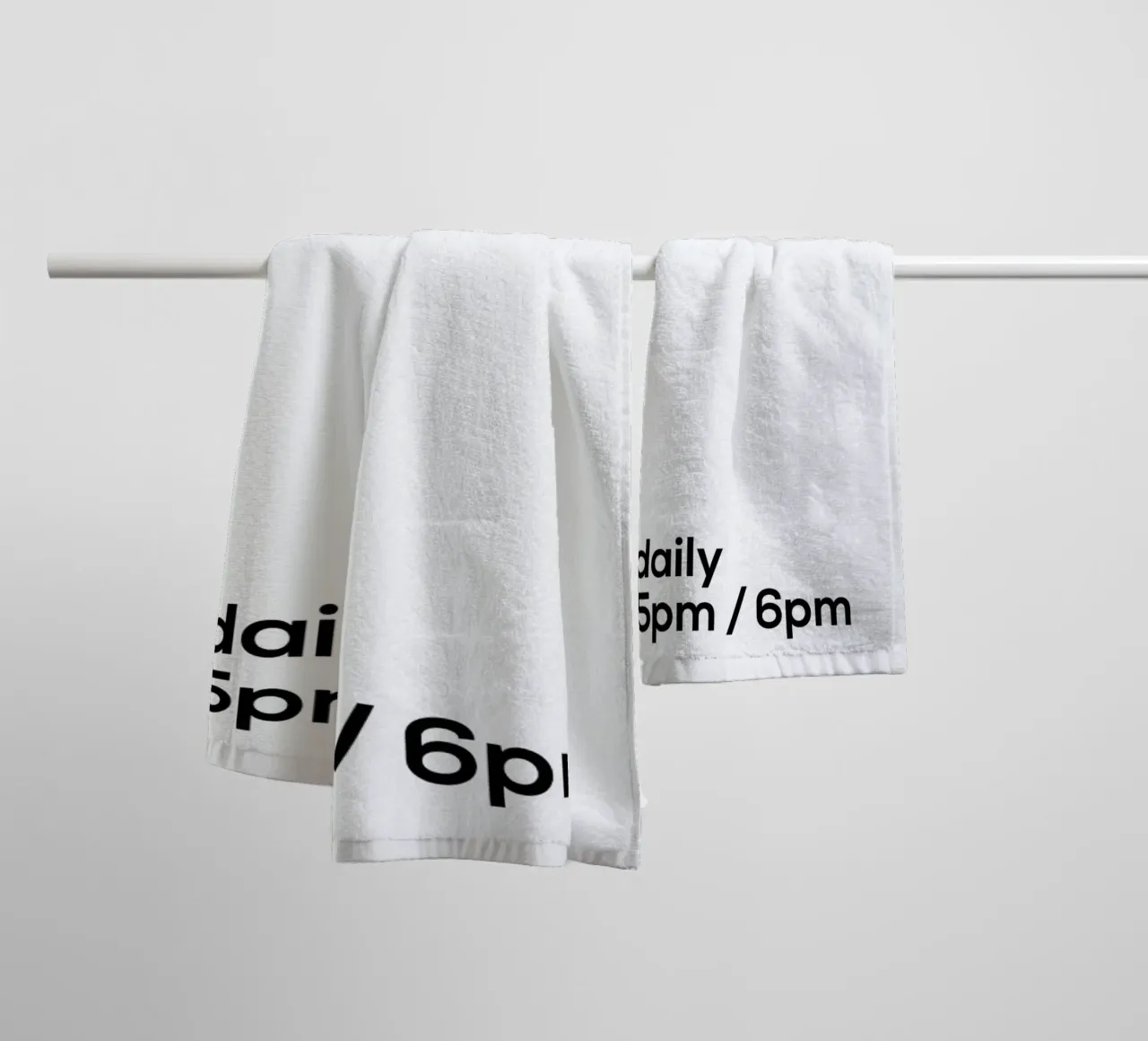 Happy Hour asciugamano da bagno da Studio One