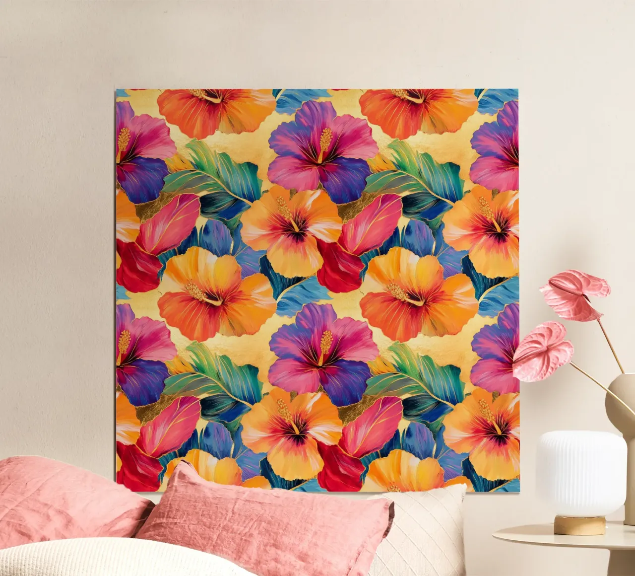 Fiori hawaiani dorati poster con telaio in legno da Botanical Pattern House