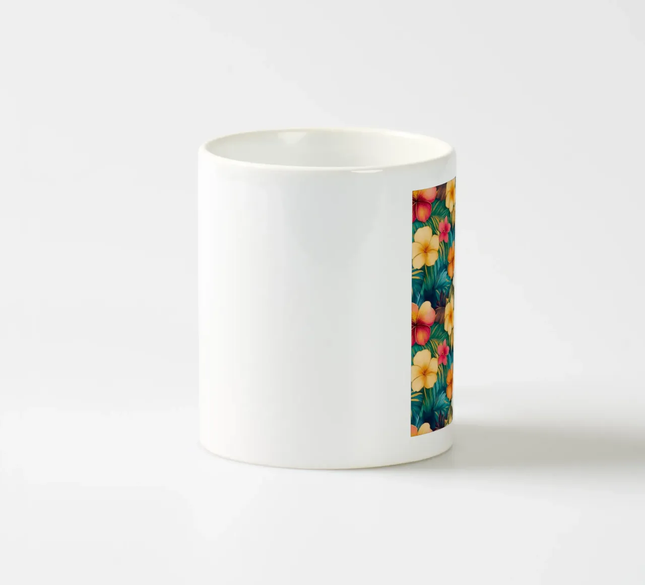 Fiori hawaiani dorati tazza in ceramica da Botanical Pattern House