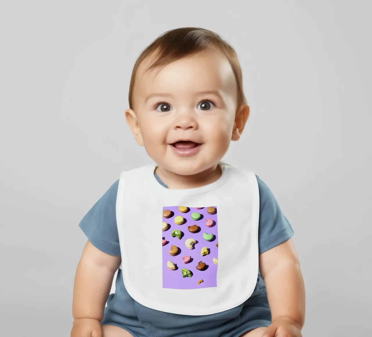 Macroons baby slabbetje van Kyla Elaine