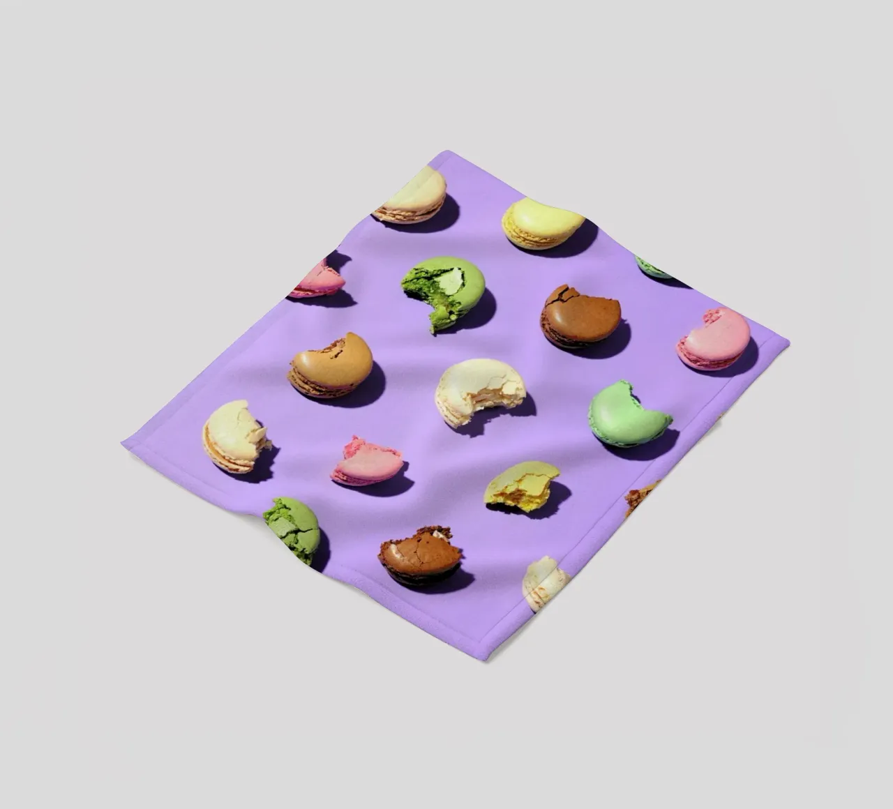 Macroons Fleecedecke von Kyla Elaine