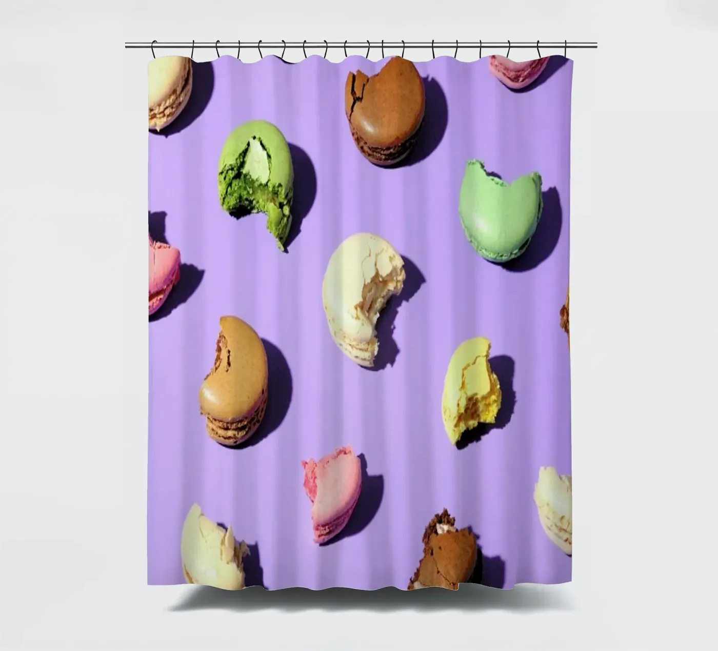 Macroons douchegordijn van Kyla Elaine
