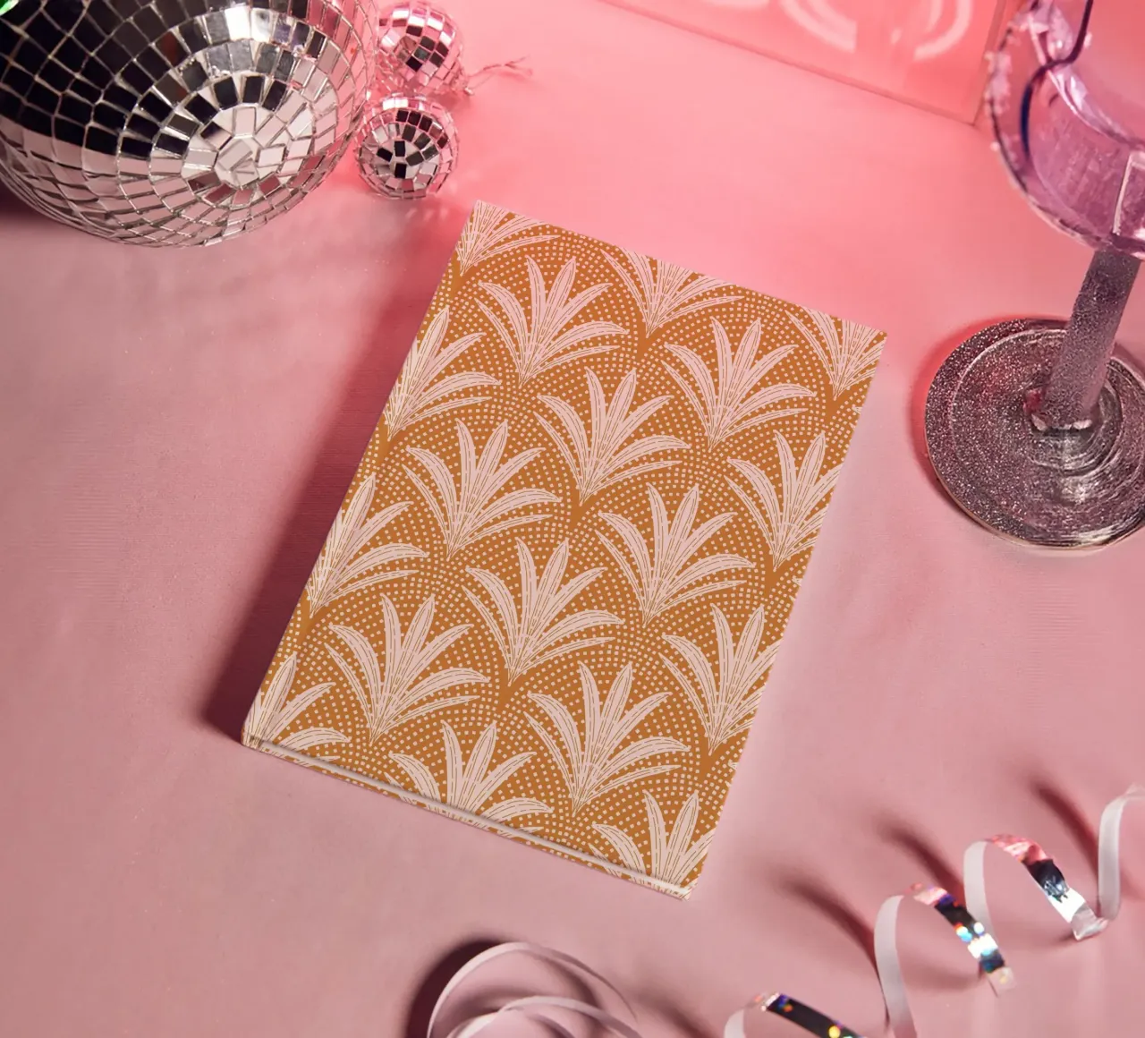 Palm Radiance - Boho Rustic Caramel Brown diario da susanacosta