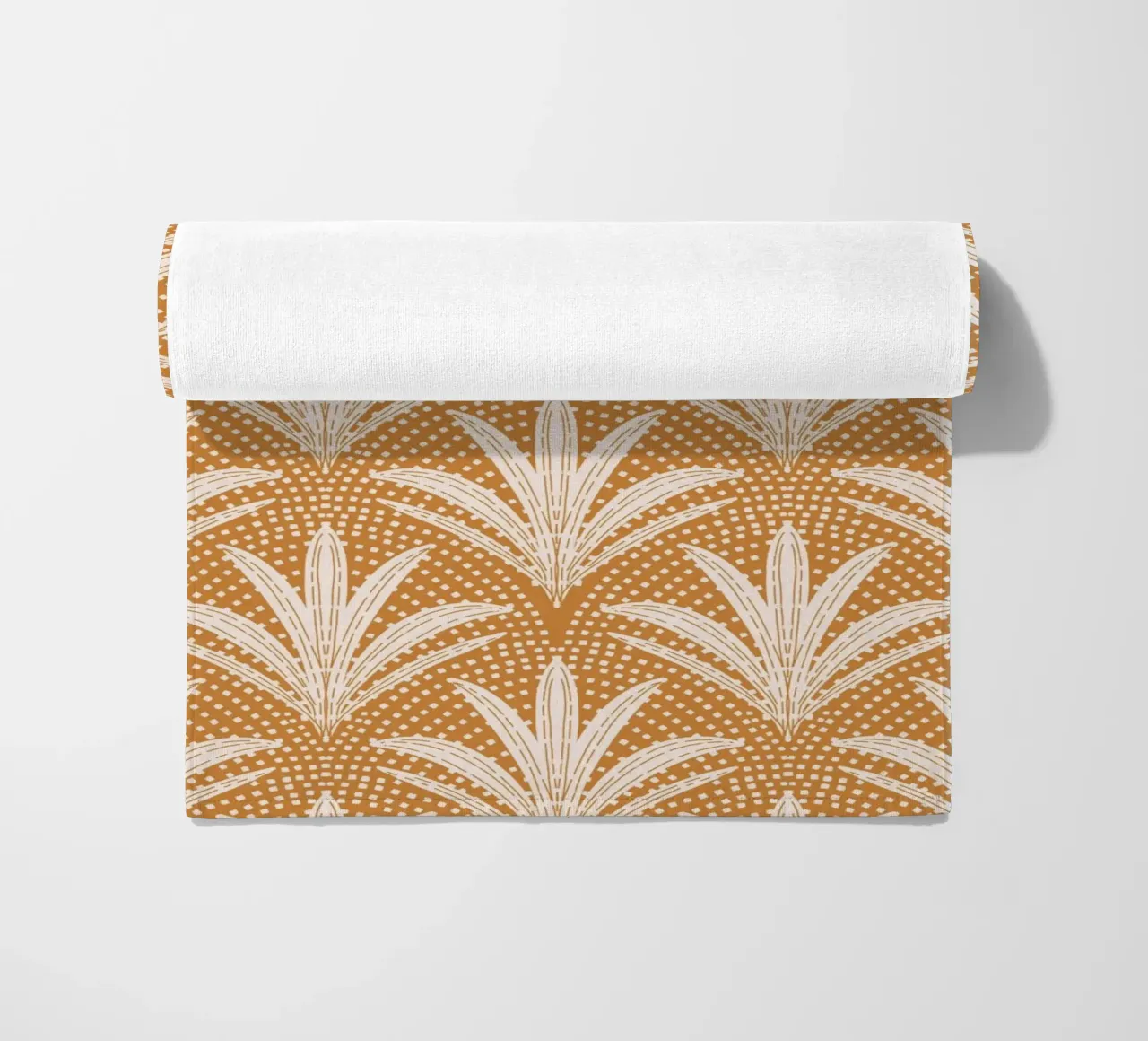 Palm Radiance - Boho Rustic Caramel Brown telo mare da susanacosta