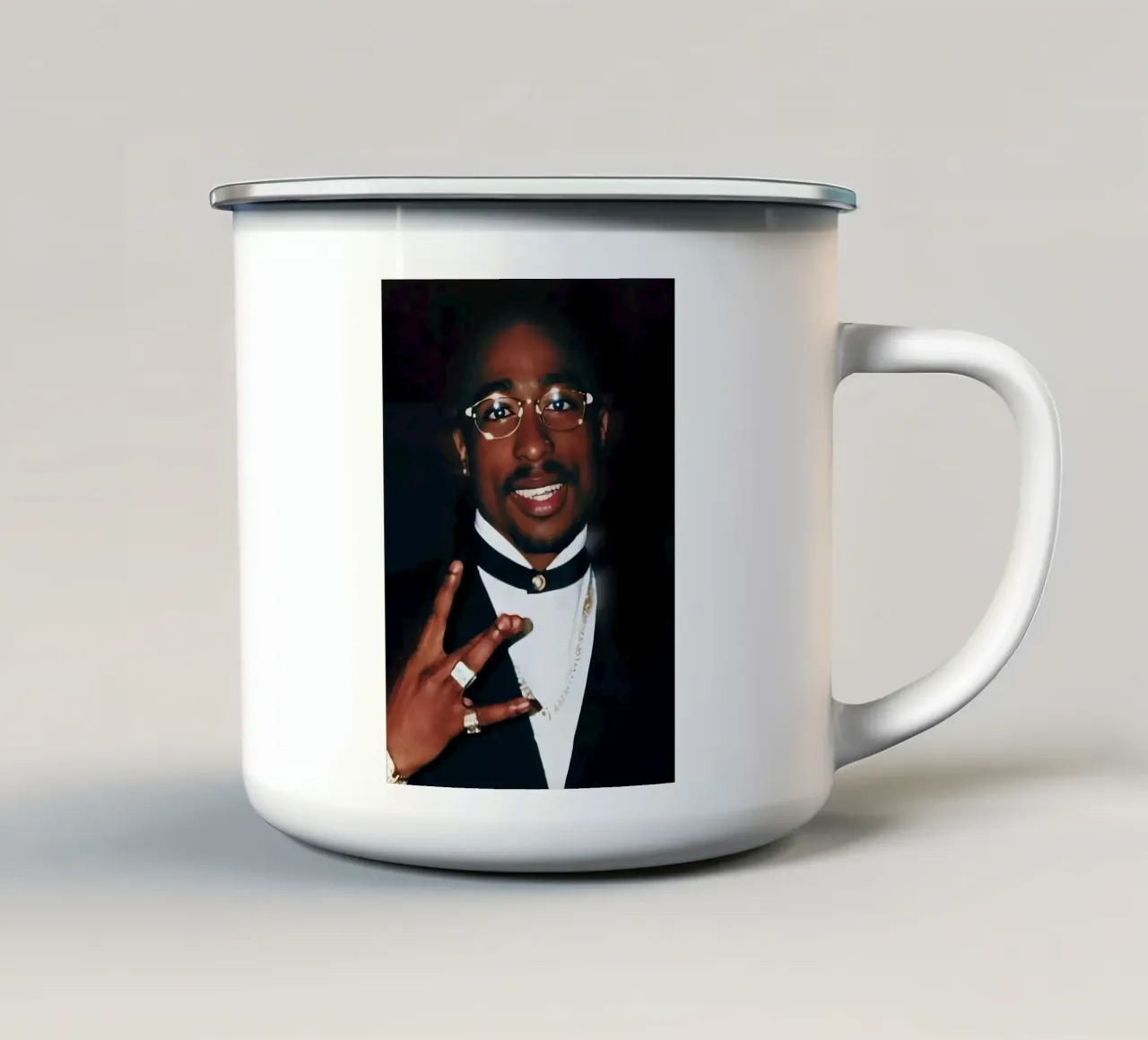 Tupac tazza in smalto da Low poly art