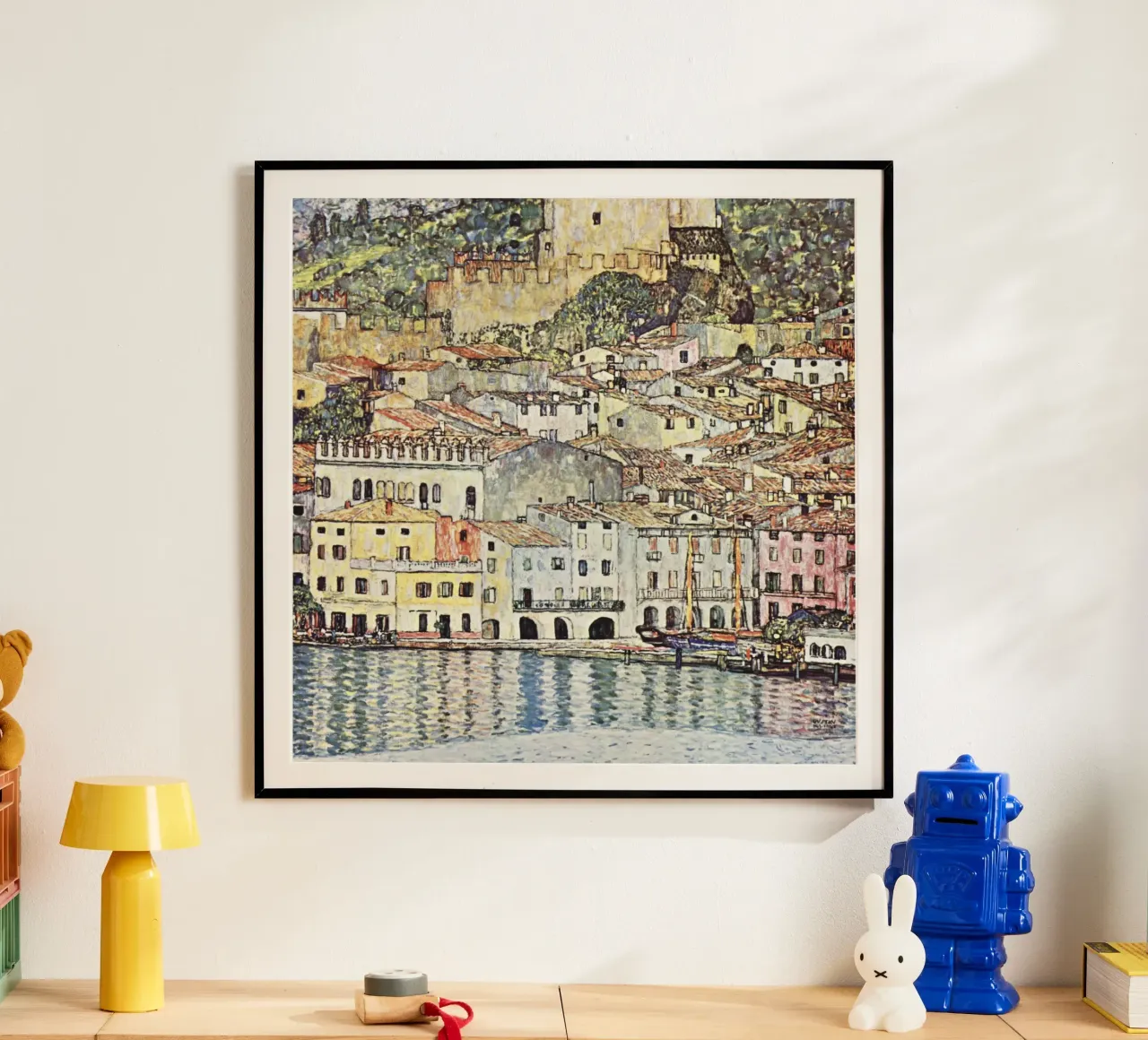 Malcesine sul lago di Garda di Gustav Klimt 1913 poster con telaio in plastica da Venus Art
