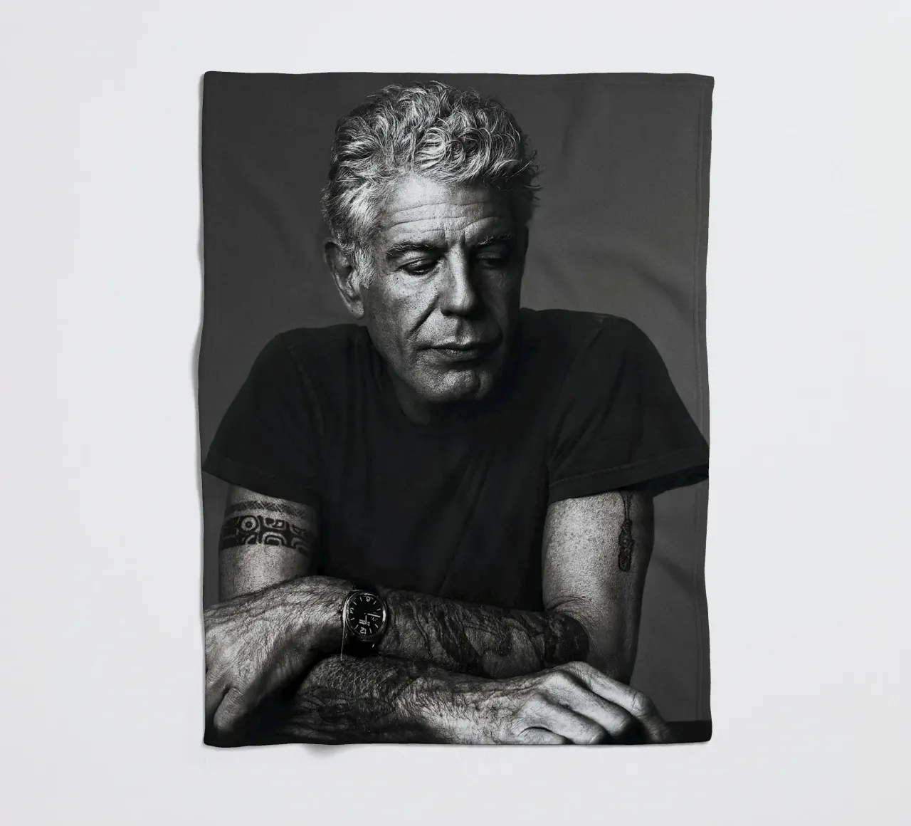 Anthony Bourdain Relax y frescor manta de franela de Beth Pop Culture