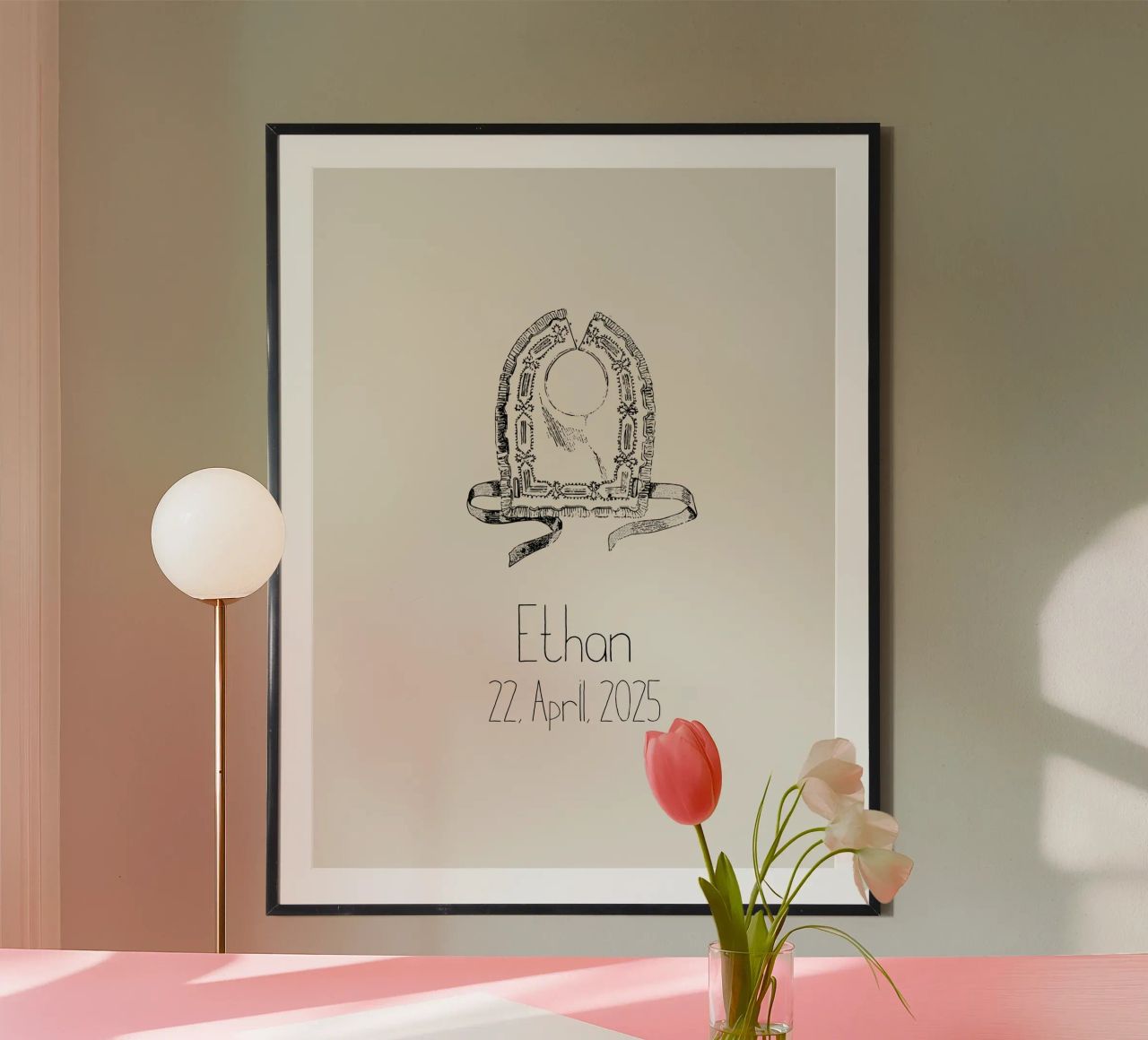 bavaglino vintage per bambino con data di nascita e nome in nero ed ecru poster da Art by Susana Miranda ilustración