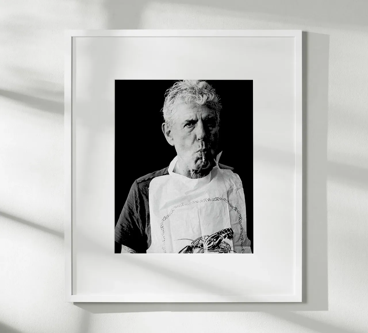 Anthony Bourdain comiendo langosta hahnemühle de Beth Pop Culture