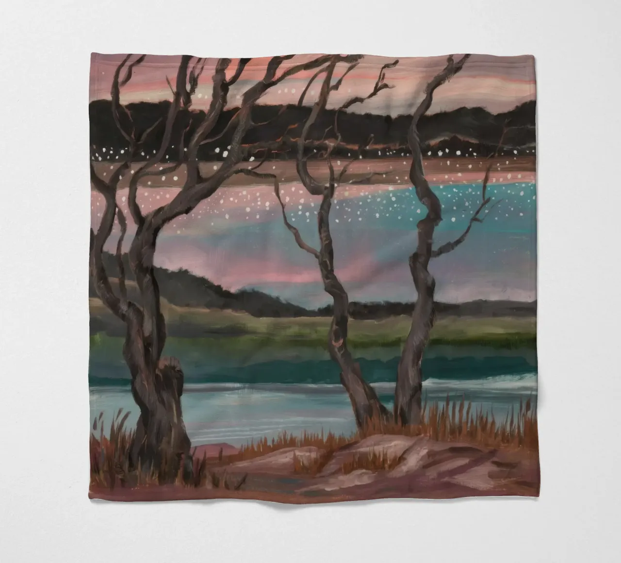 Mystischer Dämmerungshain Fleecedecke von Verve Pigments