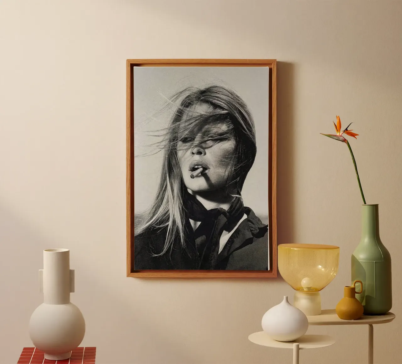 Brigitte Bardot Vintage Smoking tela con Cornice a cassetta da Beth Pop Culture