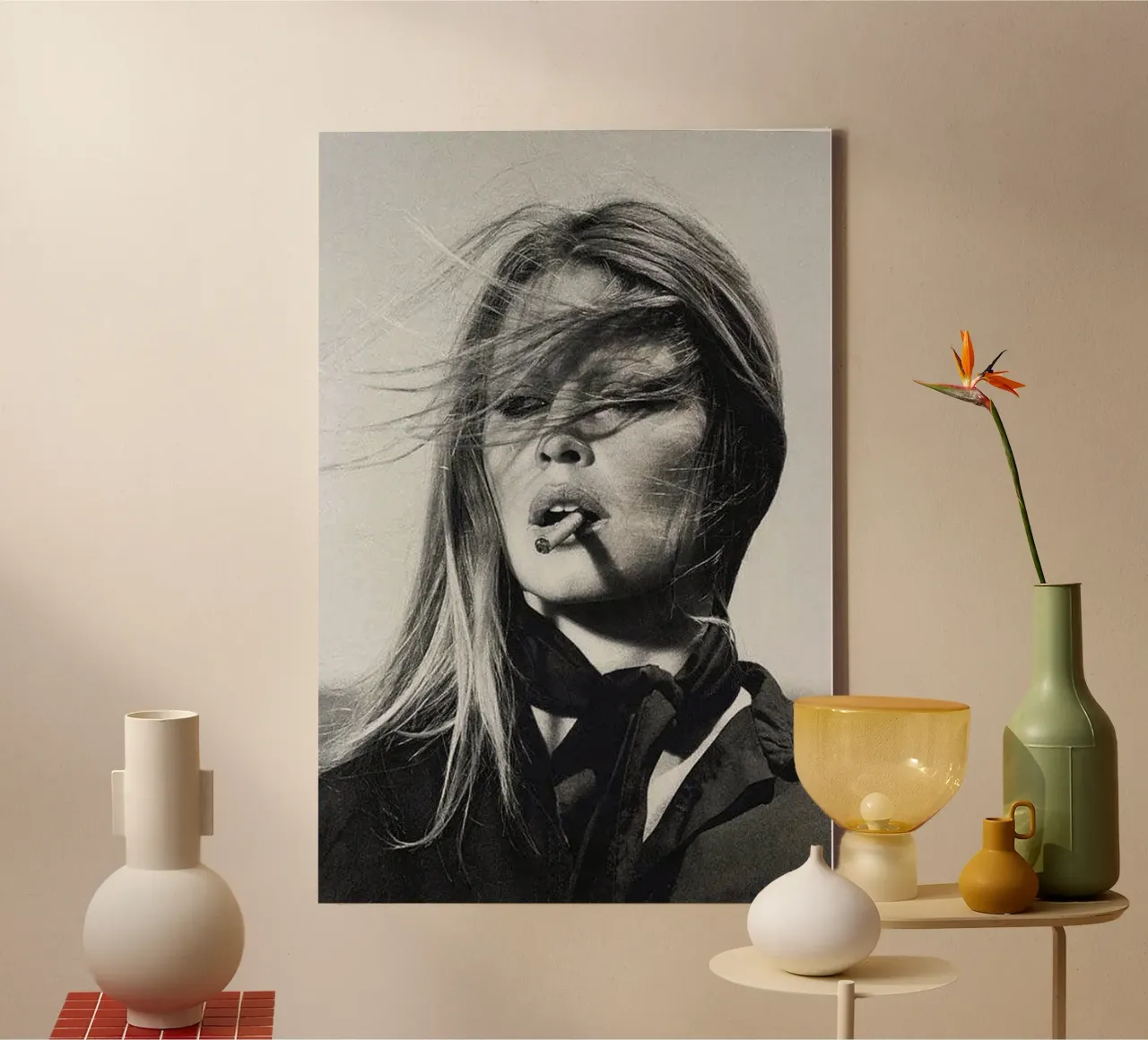 Brigitte Bardot Vintage Smoking tela con Cornice a cassetta da Beth Pop Culture