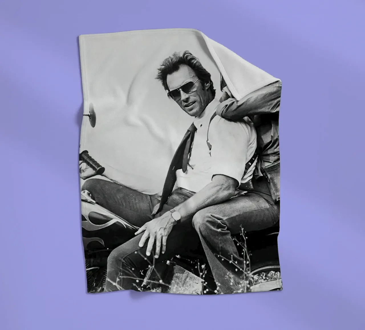 Classico di Clint Eastwood e Sondra Locke coperta in pile da Beth Pop Culture