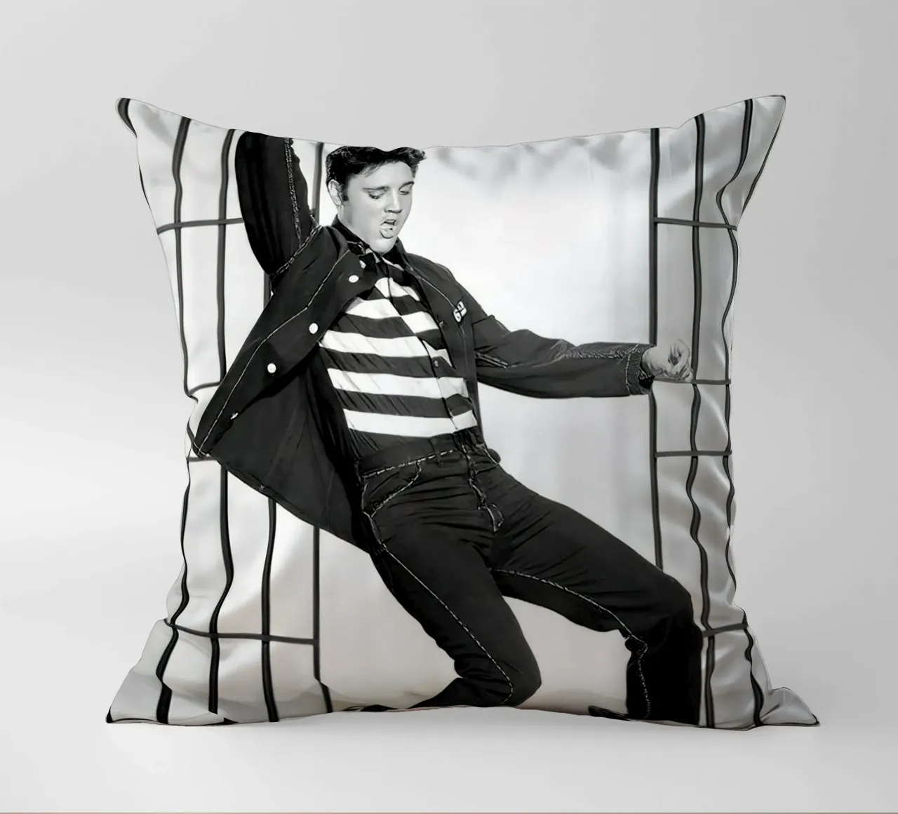 Carcere di Elvis Presley cuscino da Beth Pop Culture