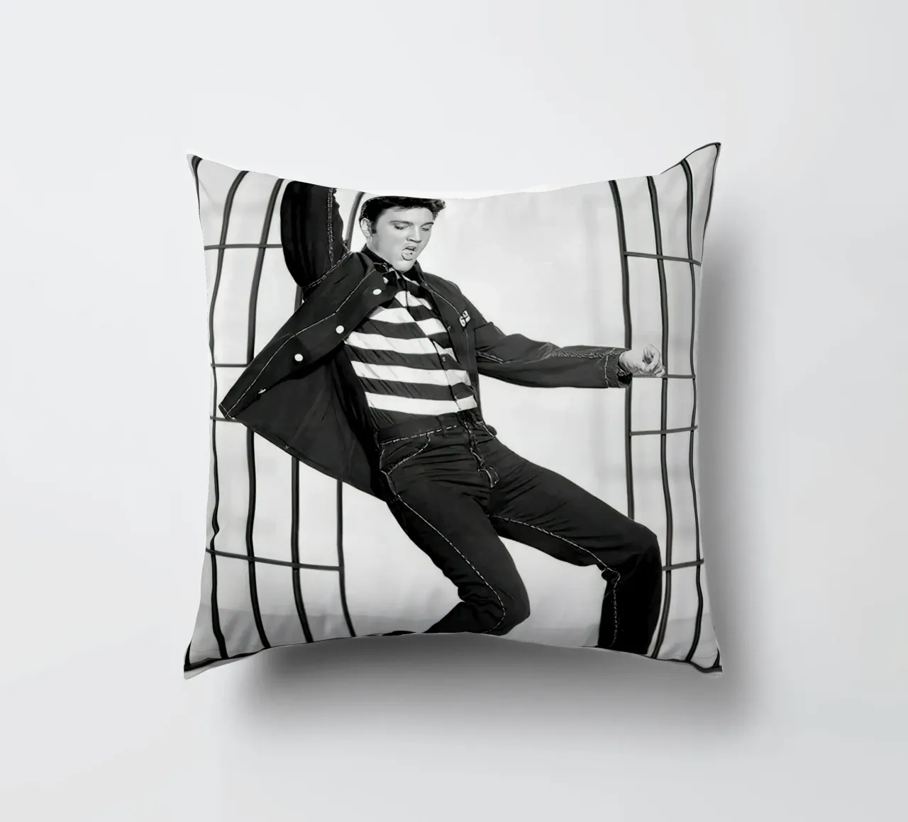 Carcere di Elvis Presley cuscino da Beth Pop Culture