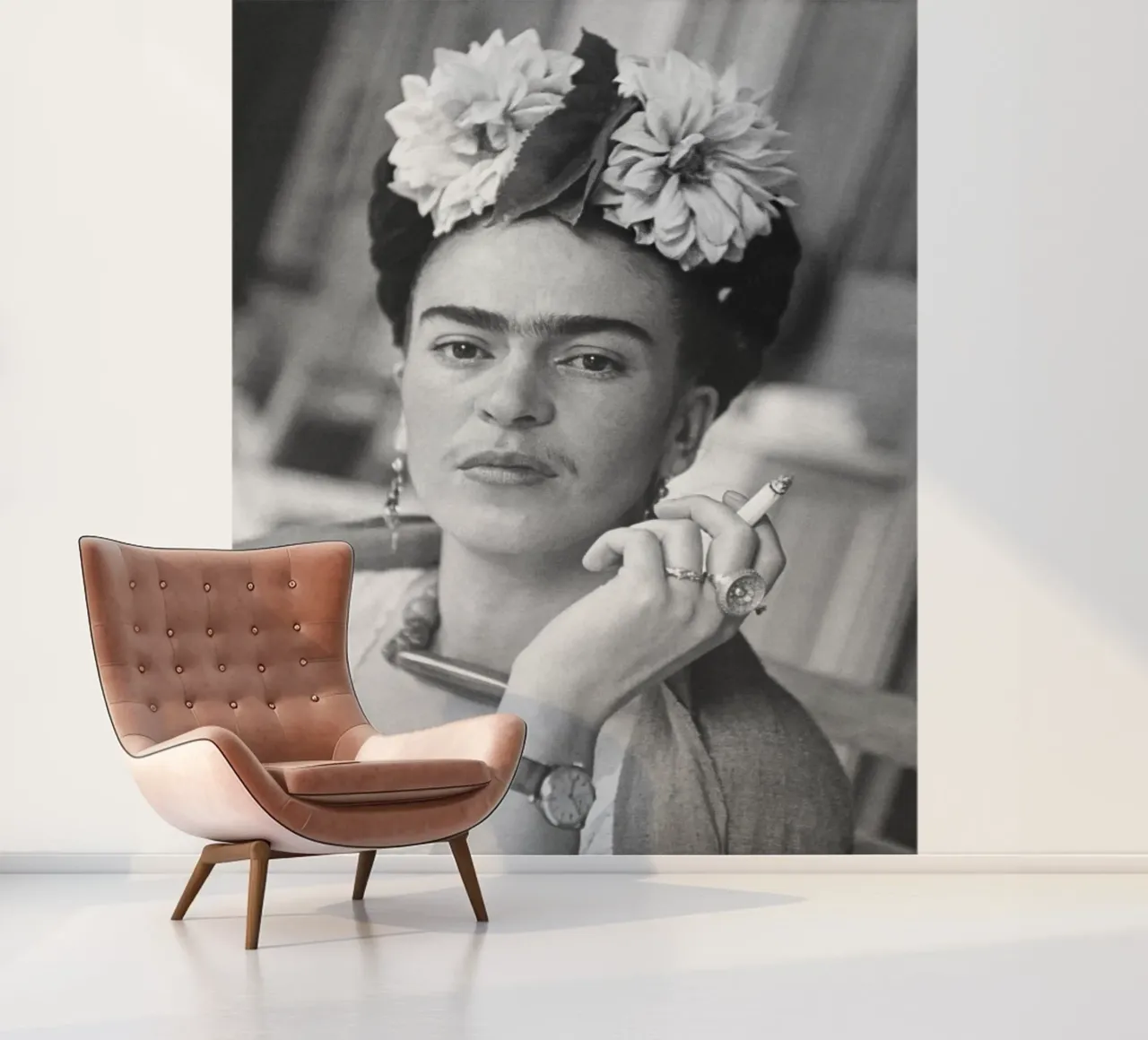 Smoking Frida Kahlo carta da parati fotografica da Beth Pop Culture