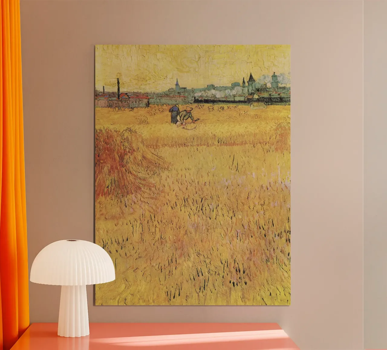 Champ de blé avec vue sur Arles de Vincent van Gogh poster avec cadre en plastique de Van Gogh Prints