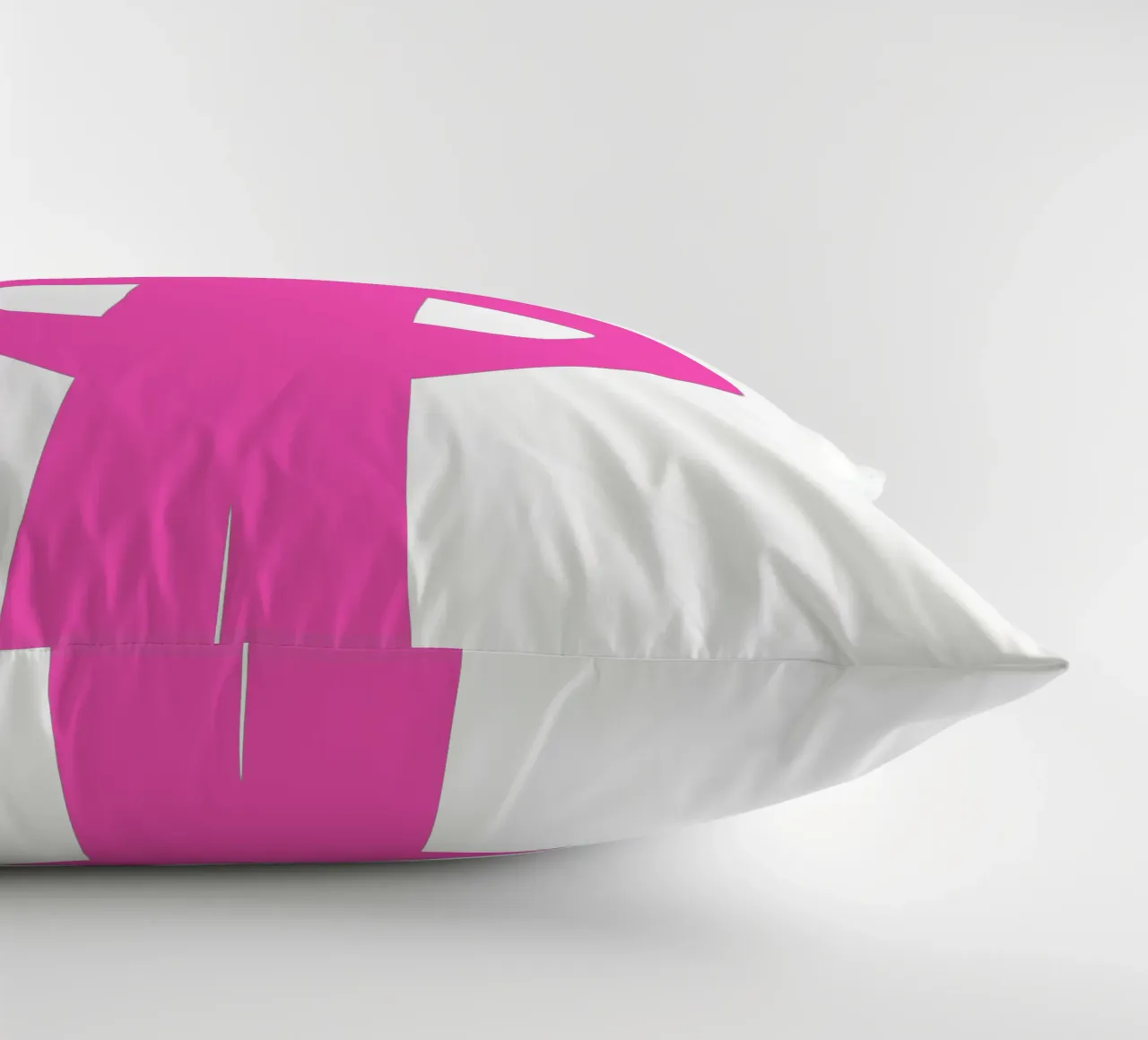 let them. cuscino da FRICKE DESIGN