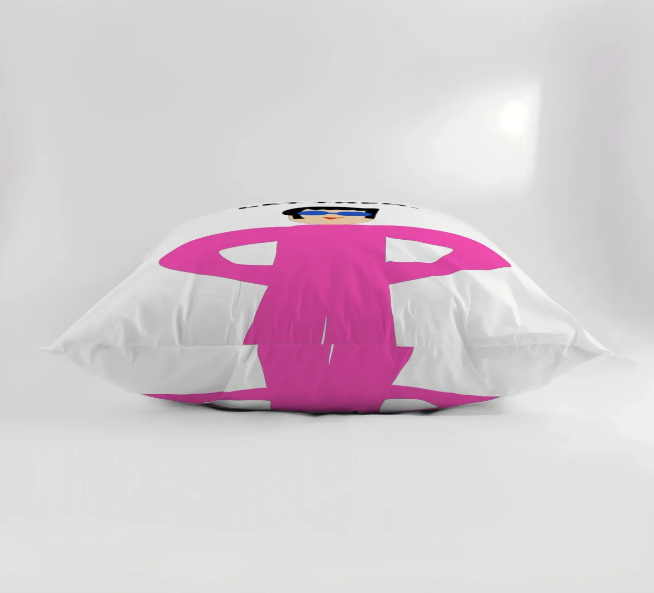 let them. cuscino da FRICKE DESIGN