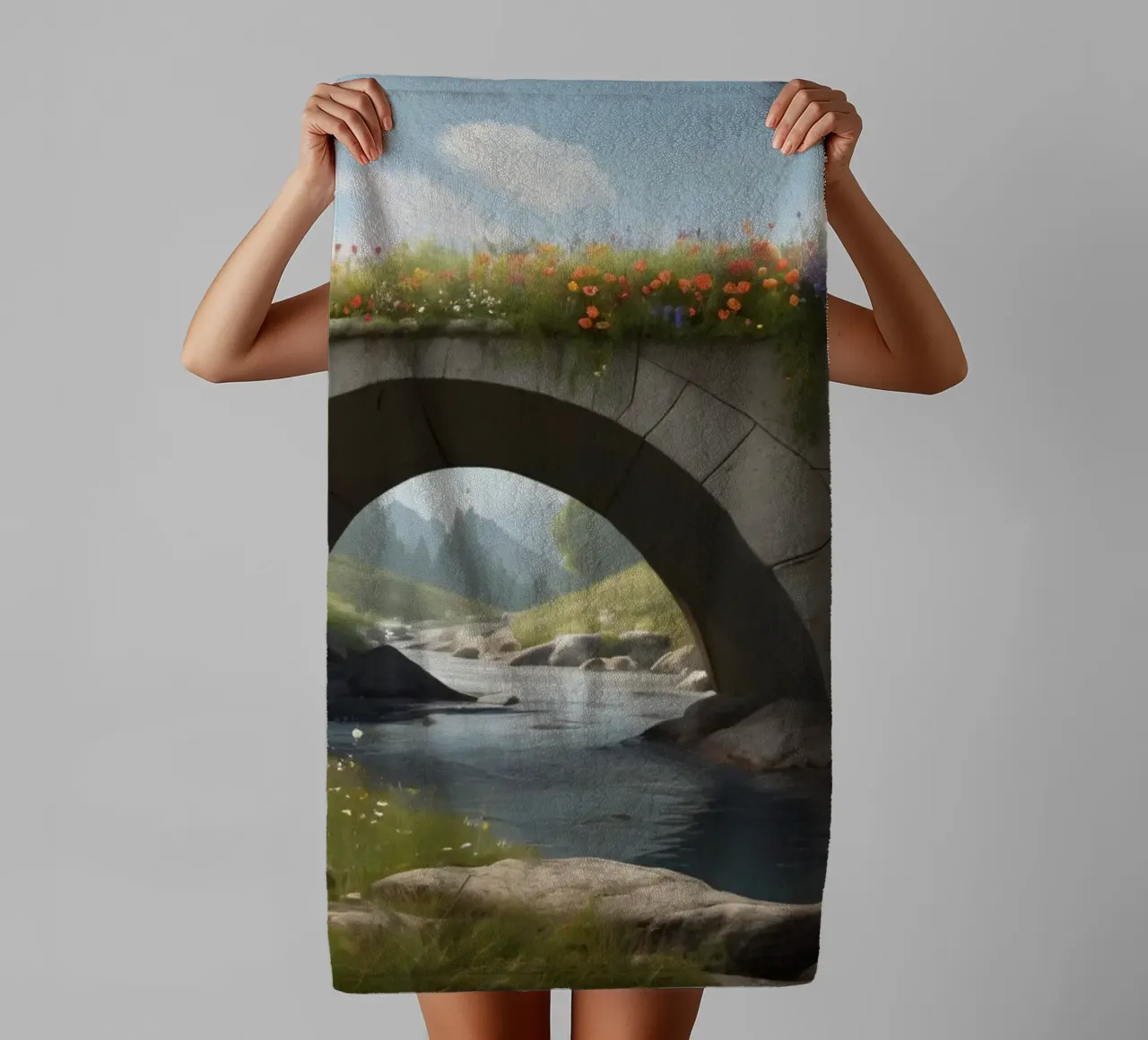 Un pont calme, orné de fleurs sauvages, enjambe serviette de bain de DesignDoodle