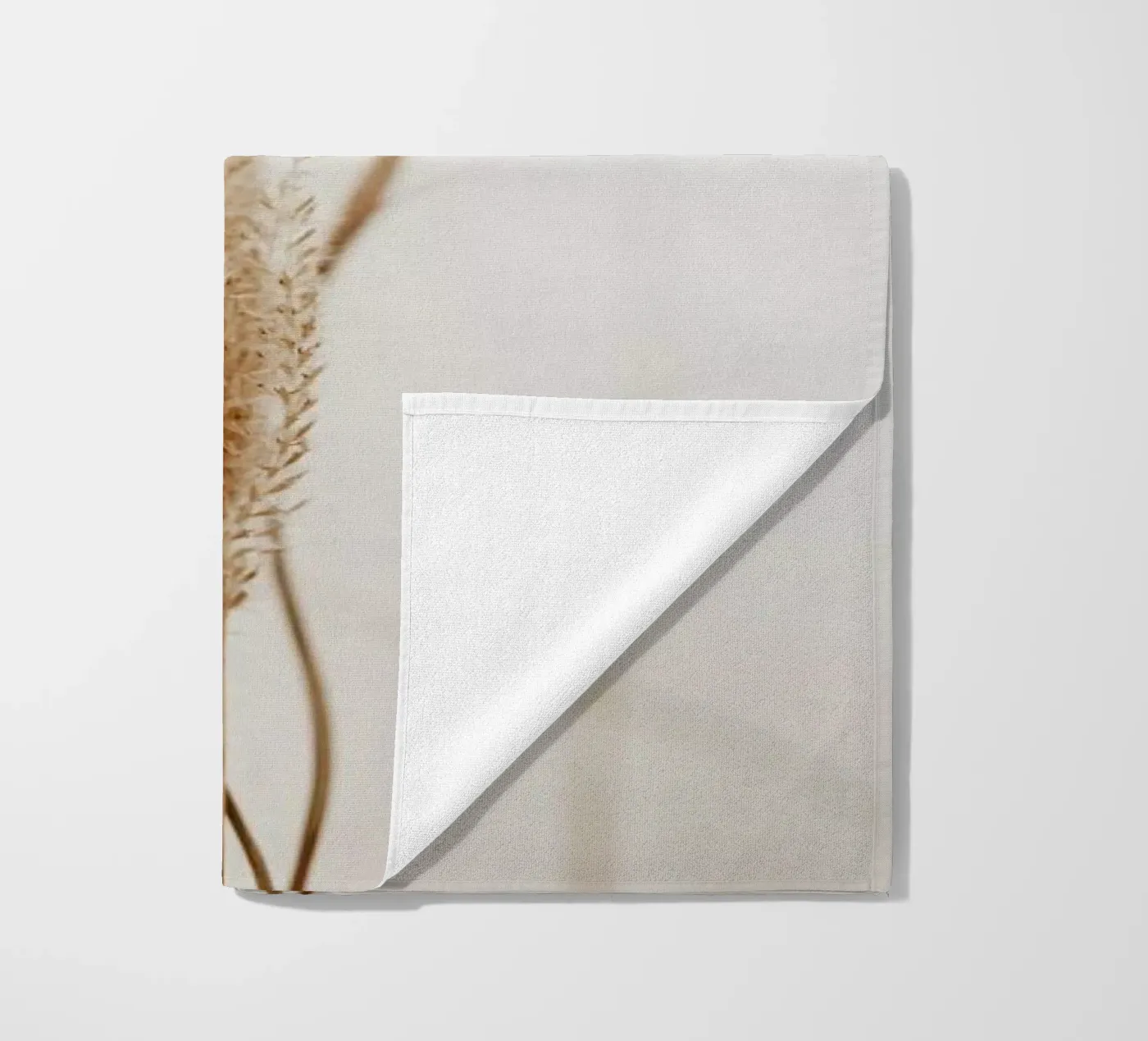 Decorative Fluff strandhanddoek van Sebastian Hilgetag