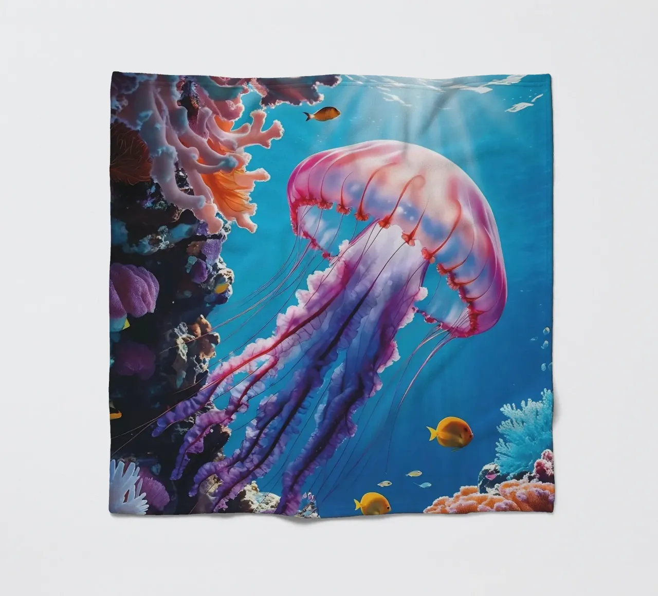 Medusa Rosa | Silenzio Fluttuante (2) coperta in pile da Trinkets NL Design Studio
