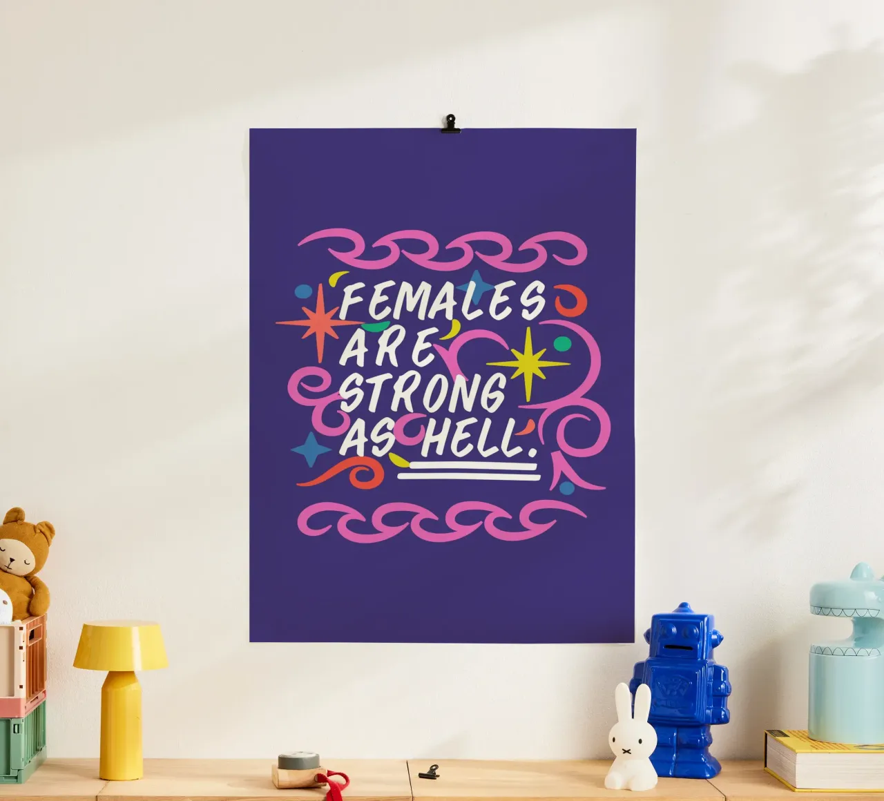 Le femmine sono fortissime. poster con telaio in alluminio da Mariery Young
